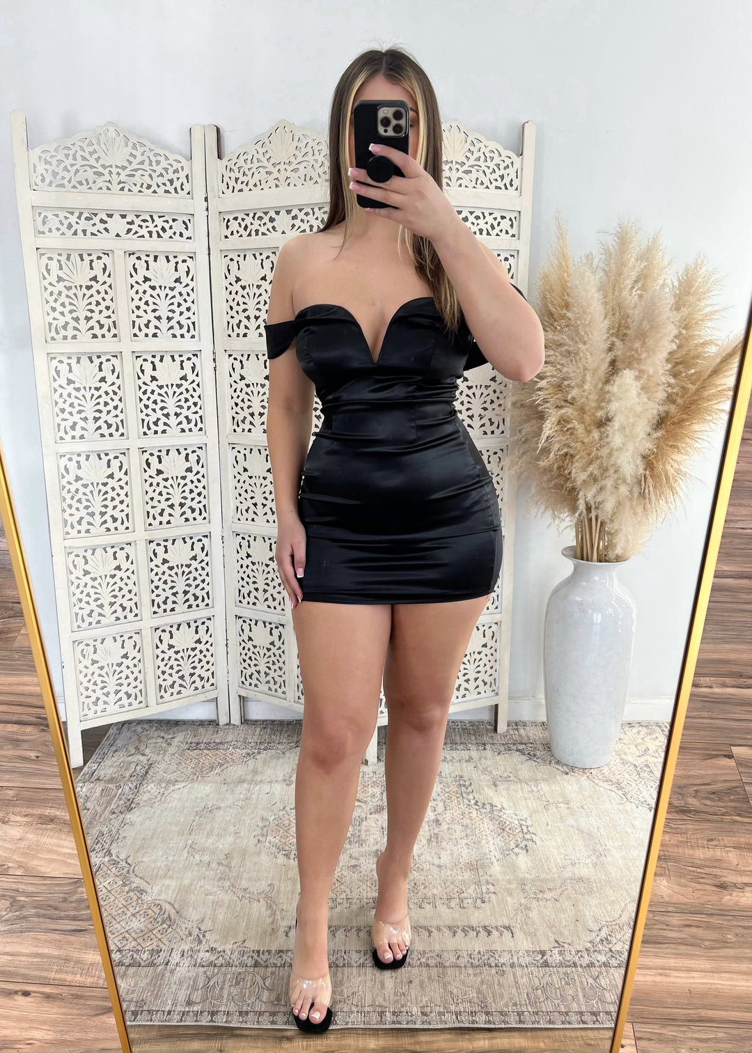 chateau mini dress Yesi Mini Dress